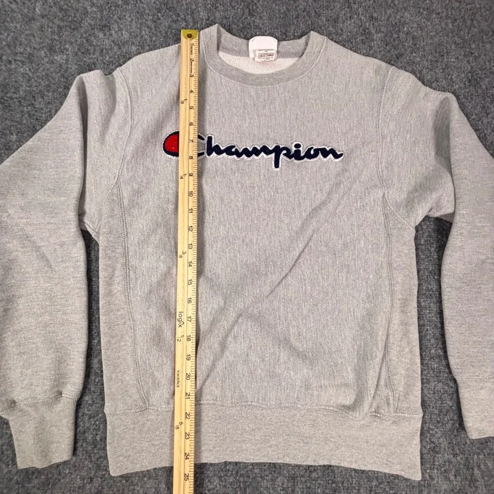 Champion VTG Reverse Weave Sweatshirt Mens Small Gray Logo Pullover Crewneck